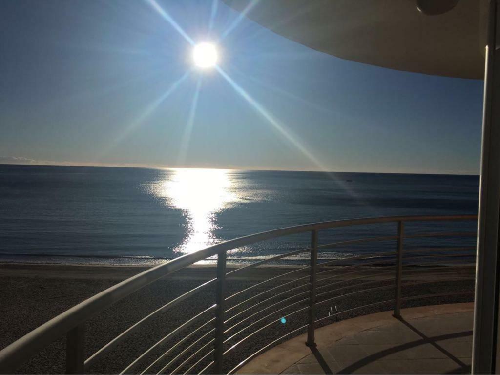 Atico Playa Muchavista - El Campello Apartman Alicante Kültér fotó
